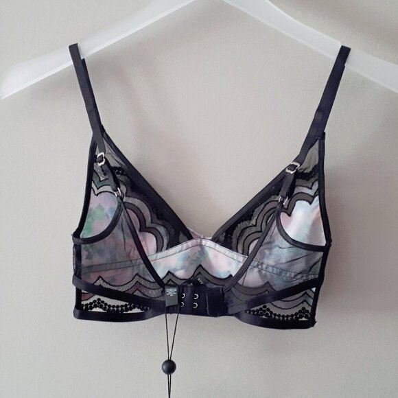 NWT For Love & Lemons x Victoria's Secret Odette floral triangle bra, XXS - Picture 12 of 12